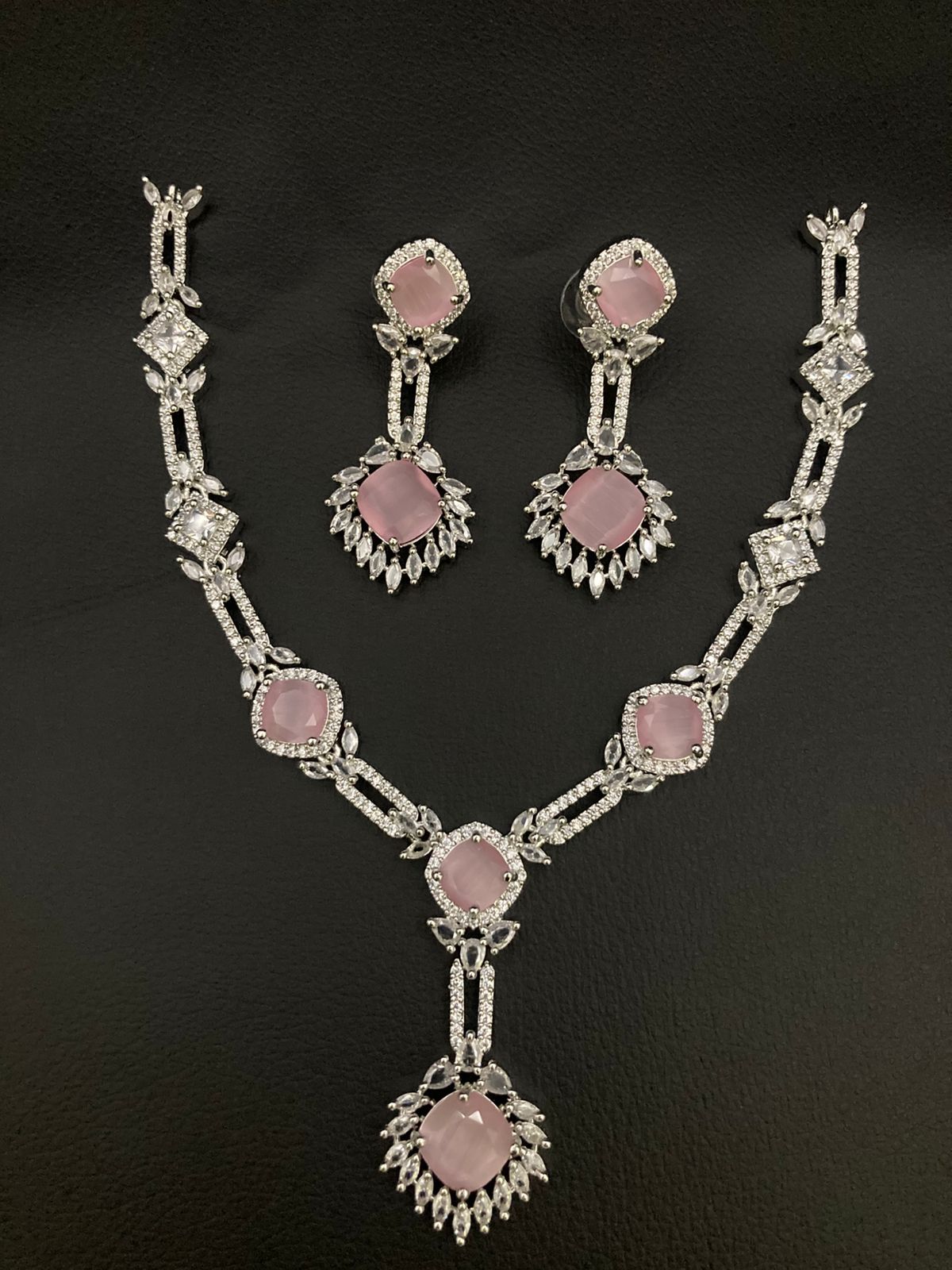 Rhodium Plated Zircon Necklace Set