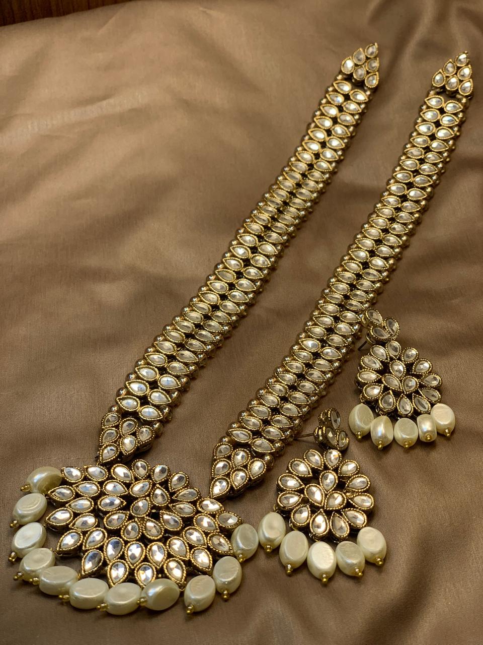 Premium Quality Golden Based Kundan Studded Mala Set With Customised Colour Bearings