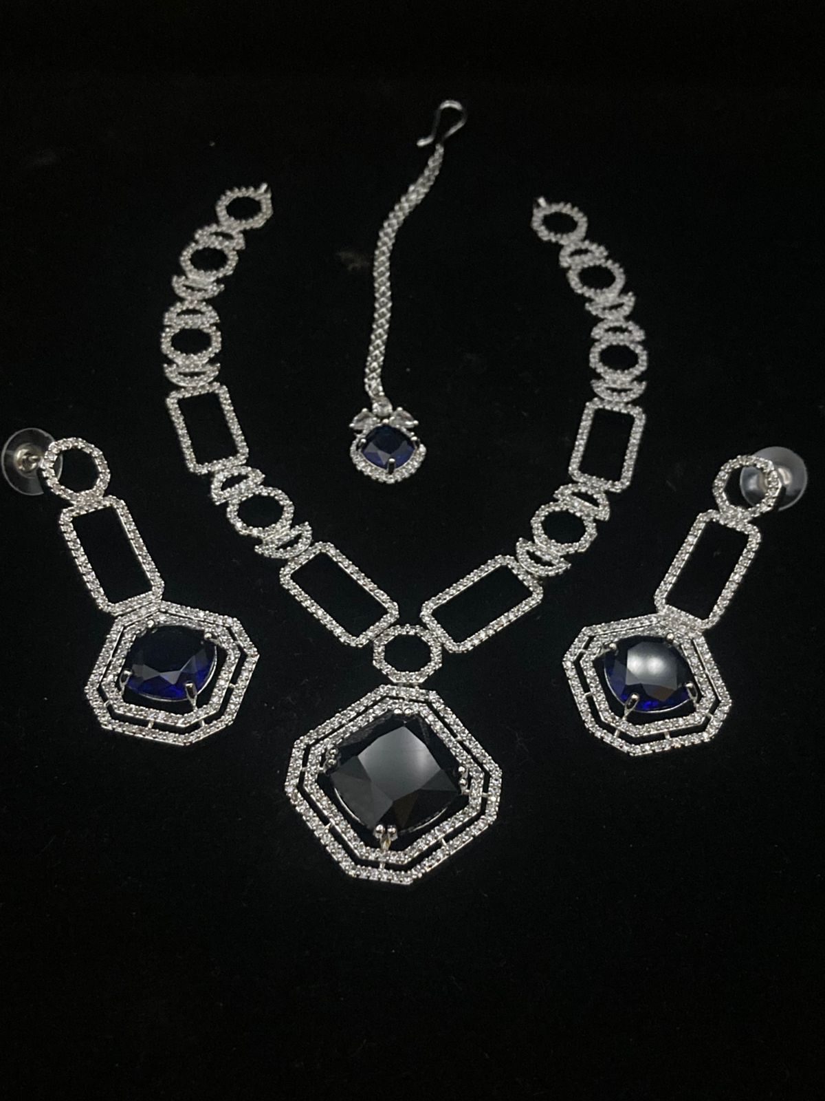 Rhodium Plated Zircon Necklace Set