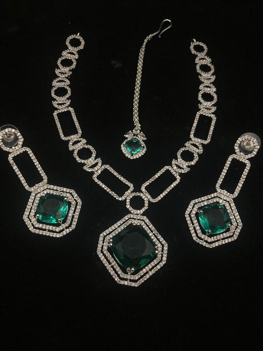 Rhodium Plated Zircon Necklace Set
