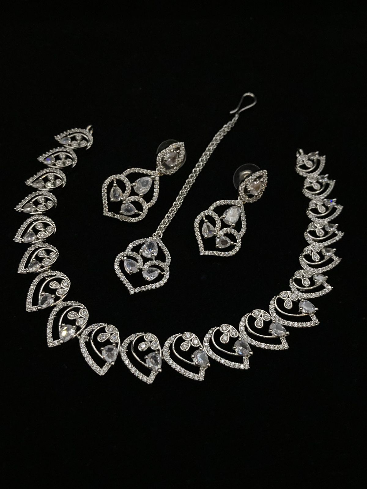 Rhodium Plated Zircon Necklace Set