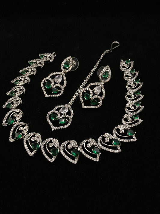 Rhodium Plated Zircon Necklace Set