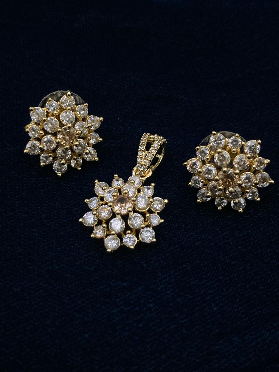 Premium Quality Gold Plated Zircons Studded Pendant Set Along With Mala