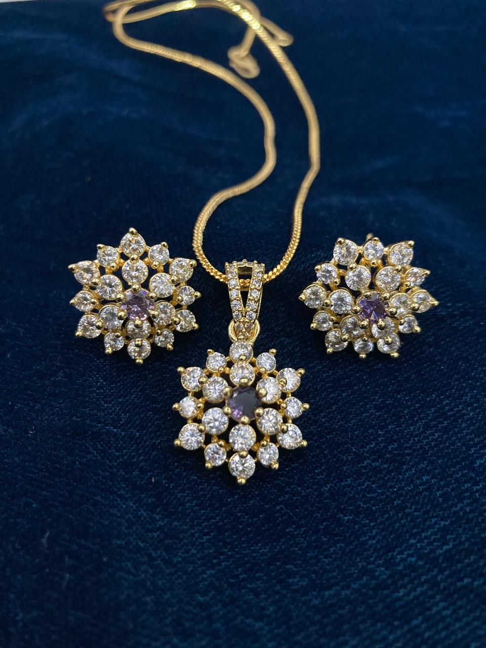 Premium Quality Gold Plated Zircon Studded Pendant Set Along With Mala