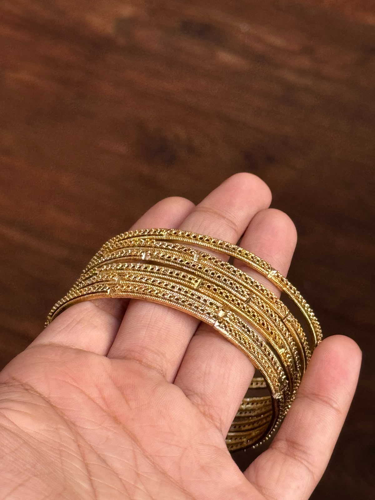 Premium Quality Gold Polish Bangles  (4 Pc )