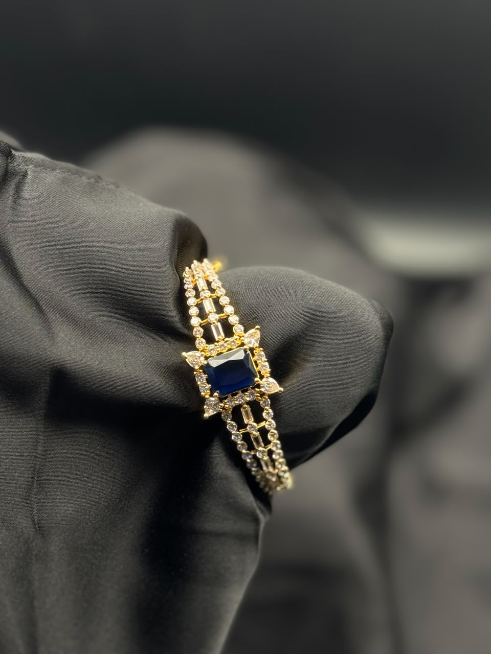 Premium Quality Zircon Studded Openable Bangle