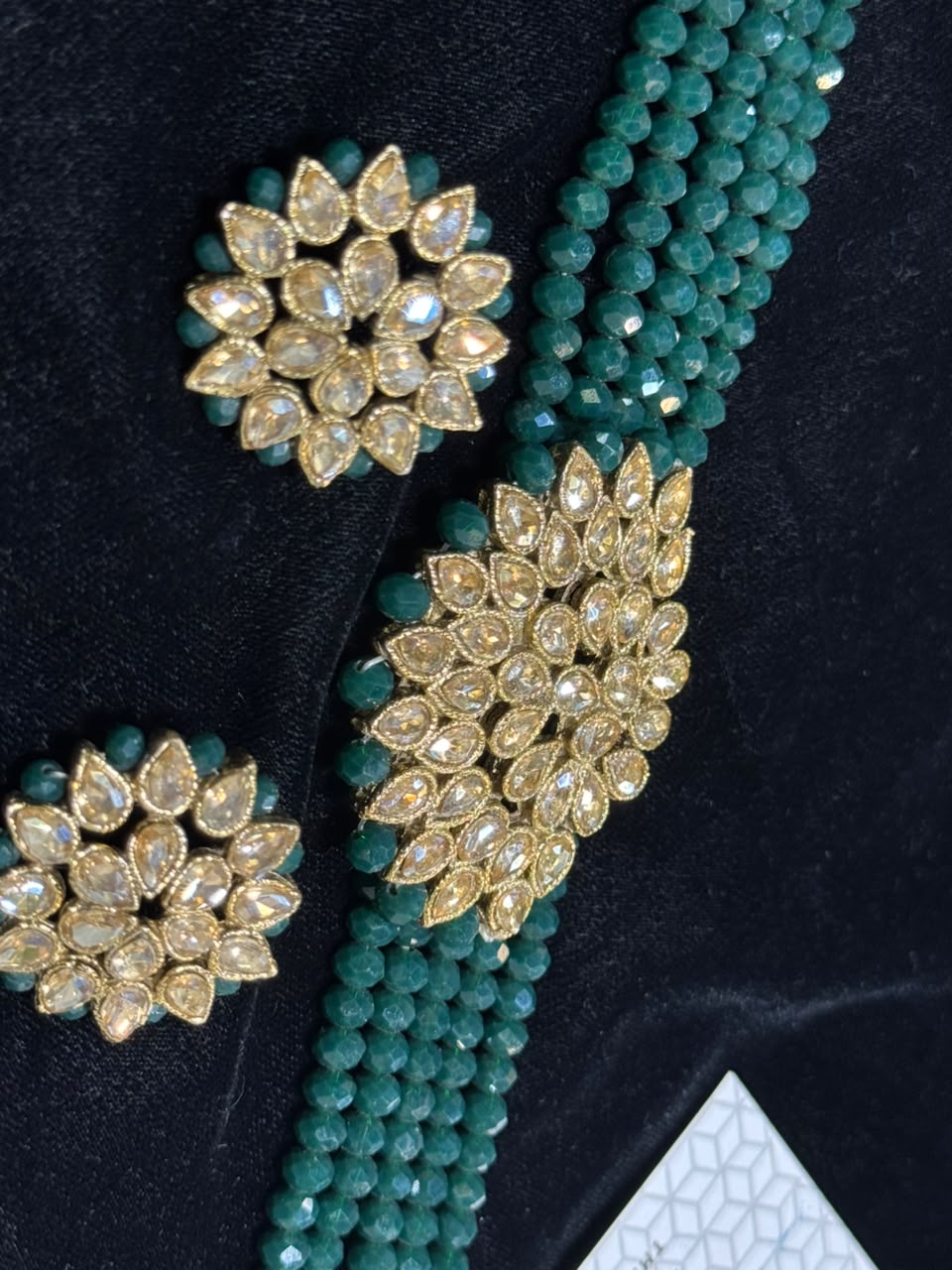 Handmade Choker Set | The Jewels Merchant